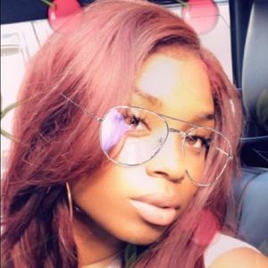 Meet your Posher, Michaela